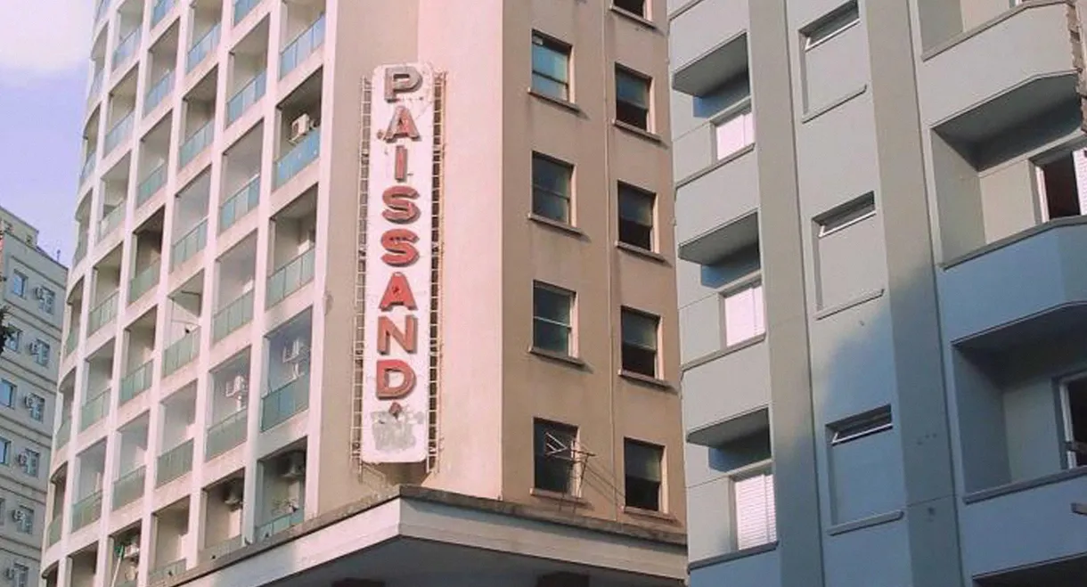 Através da Cidade Invisível