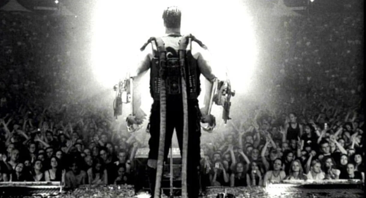 Rammstein: Anakonda im Netz