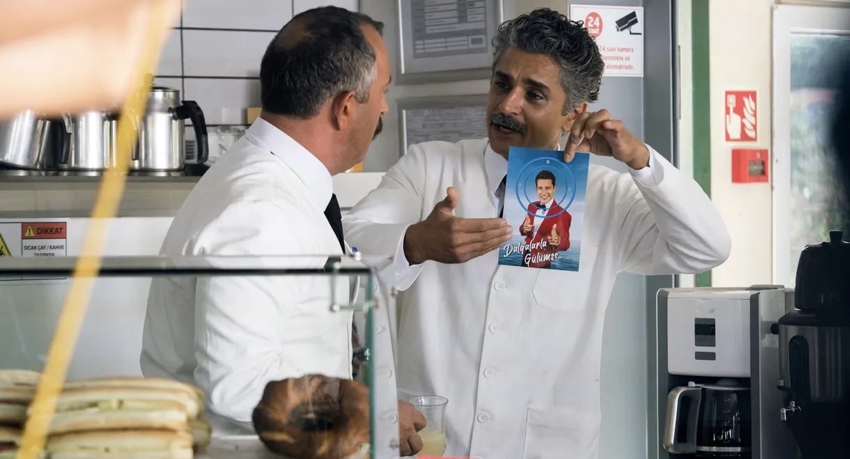 Comidark Films: In Between