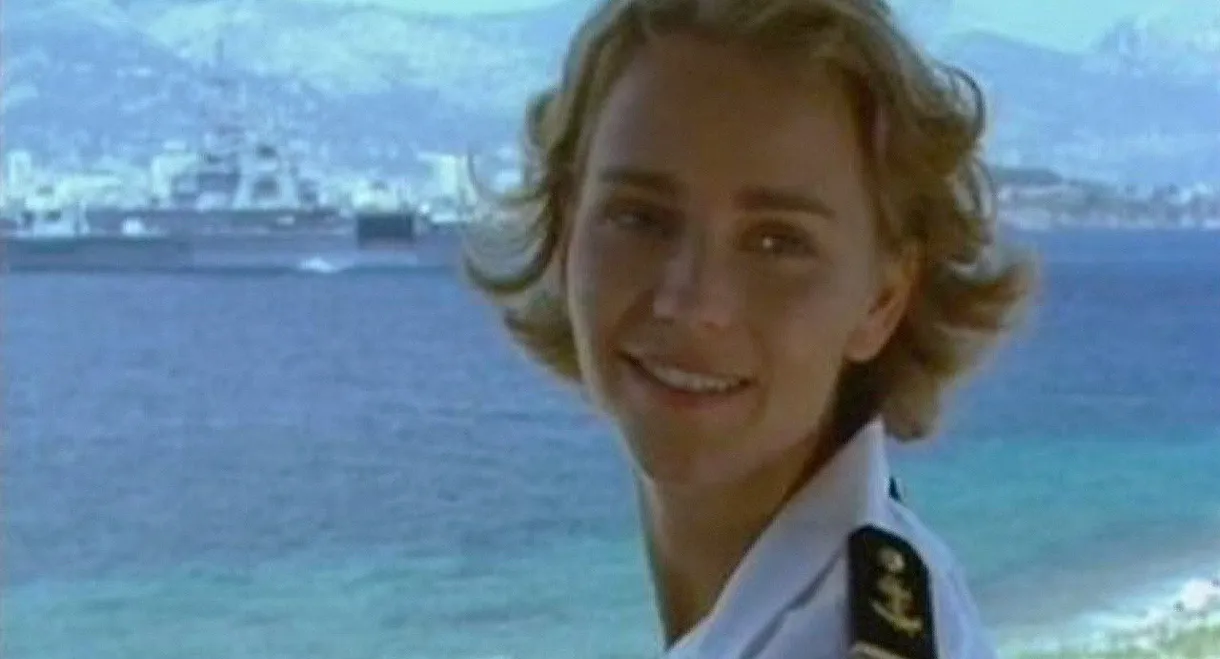 Une fille dans l'azur