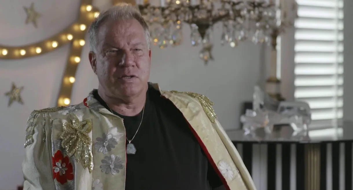 Look Me Over: Liberace