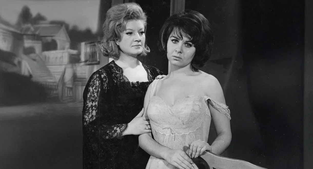 Kimse Fatma Gibi Öpemez