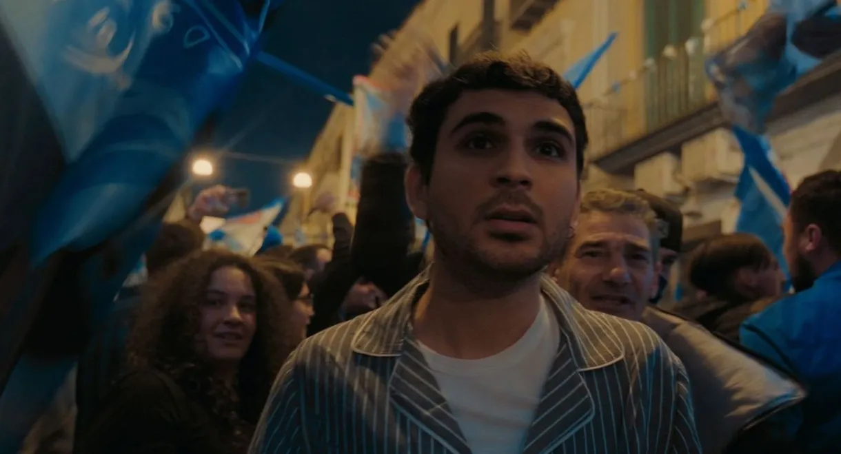 Tienimi presente