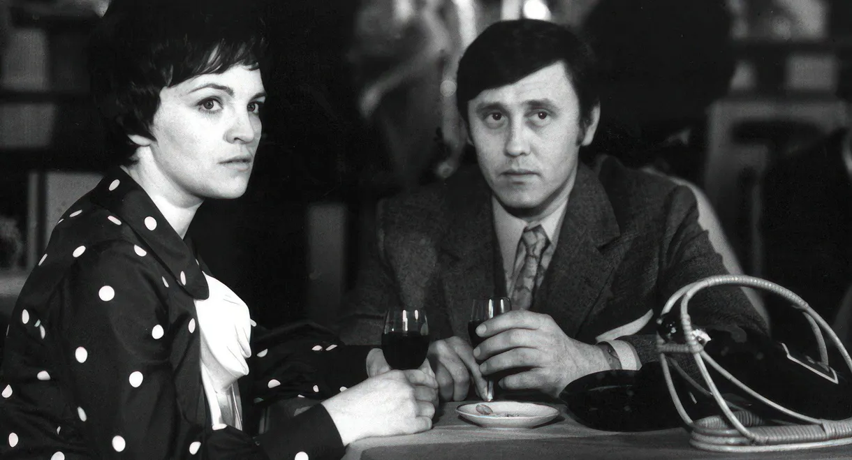 V každém pokoji žena