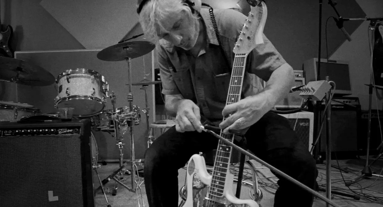 Hello Hello Hello: Lee Ranaldo, Electric Trim