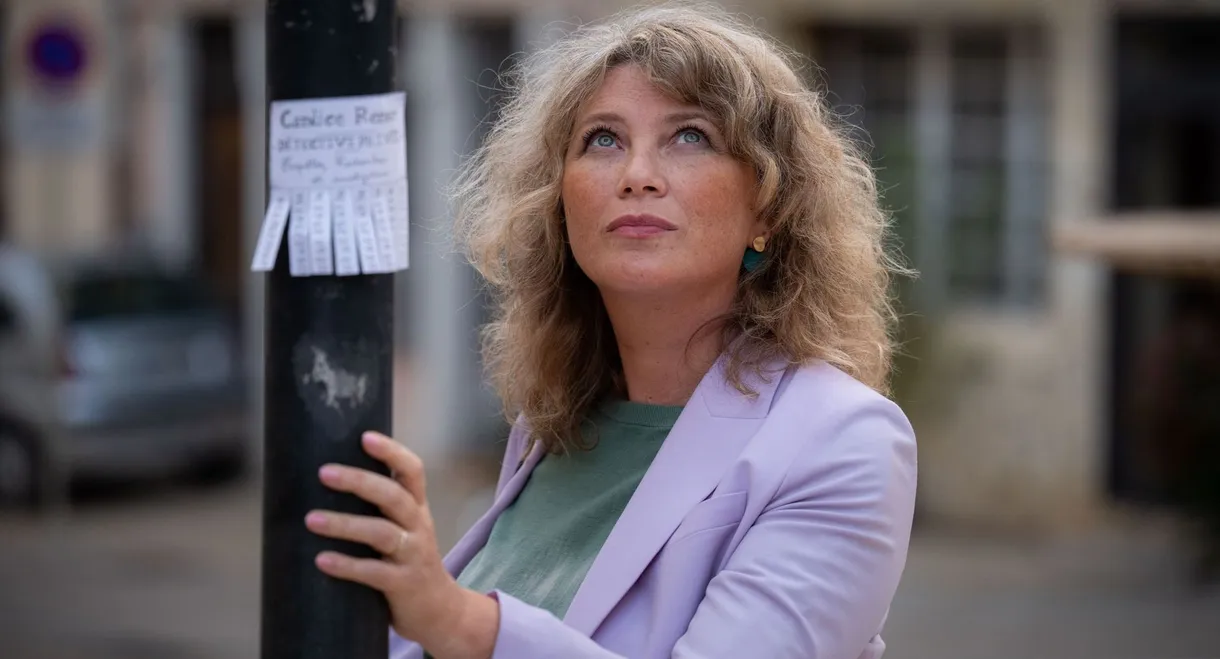 Candice Renoir - Ailleurs l'herbe est plus verte