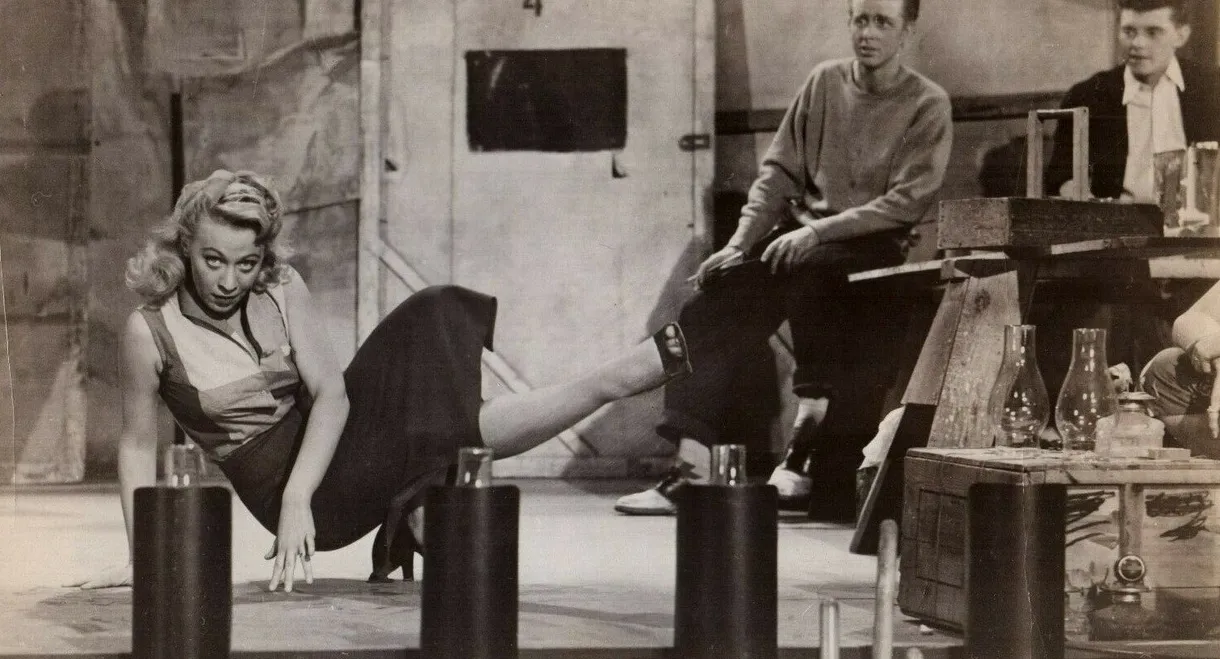 Cruisin' Down the River