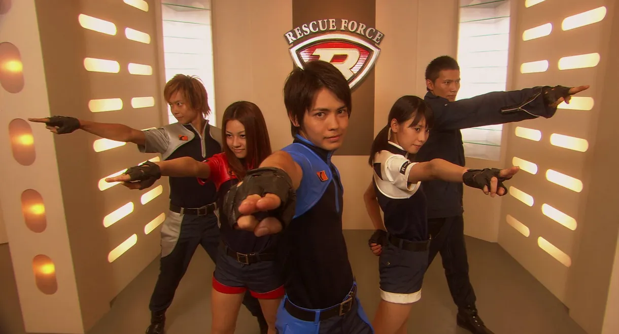 Tomica Hero: Rescue Force Explosive Movie: Rescue the Mach Train!