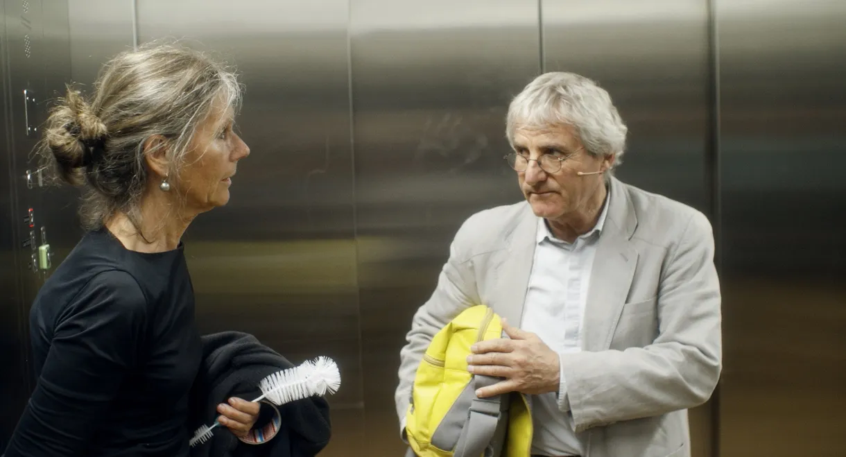 Ich hätte am Kronleuchter hängen bleiben müssen