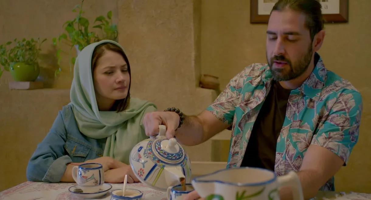 Lahzeye Bi Payan (In an Endless Instant)