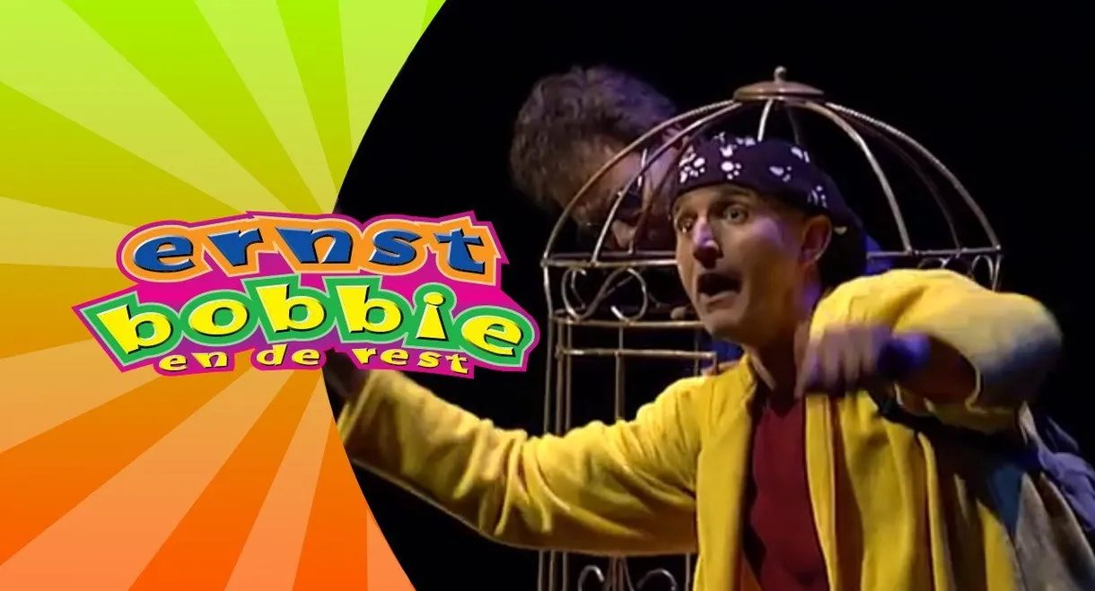 Ernst, Bobbie en de Rest: Paniek Op Het Politiebureau