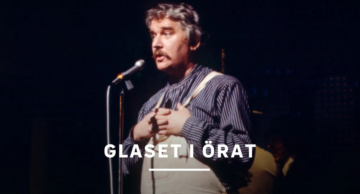 The glass in the ear