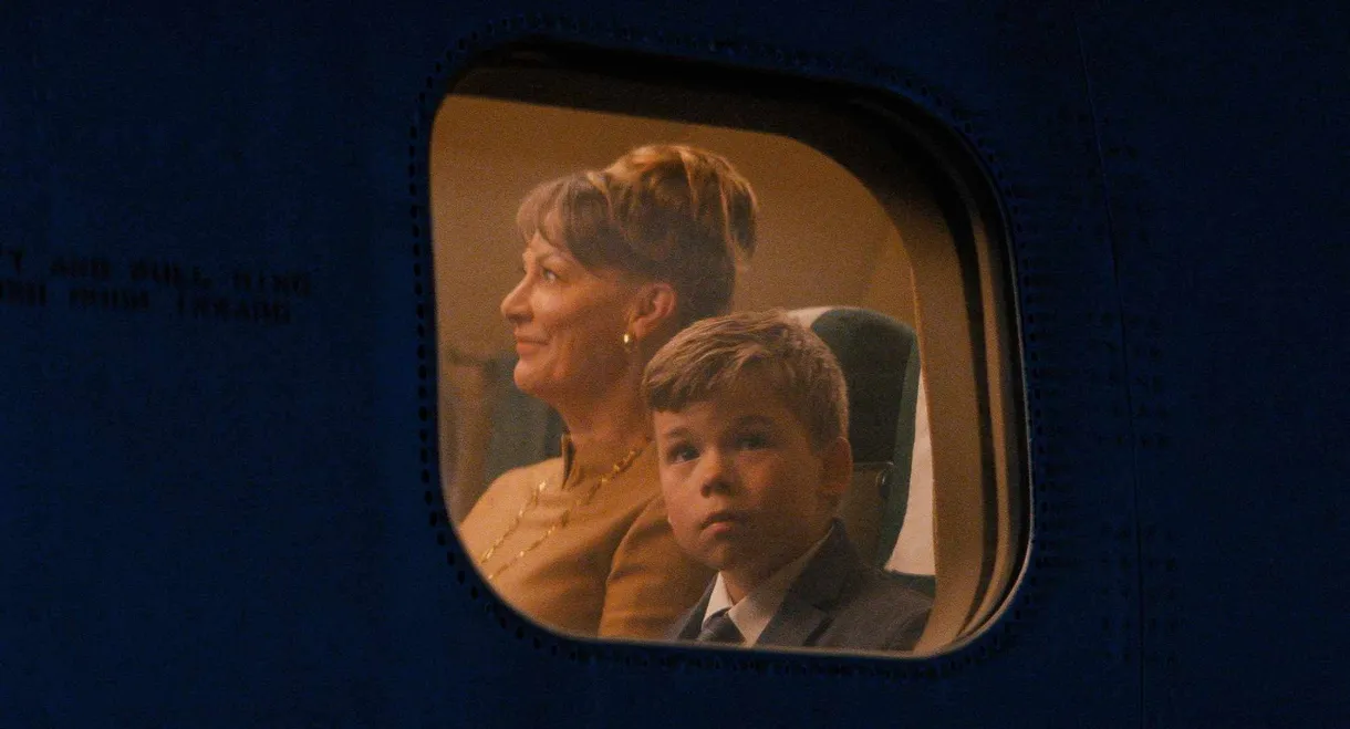 Propeller One-Way Night Coach