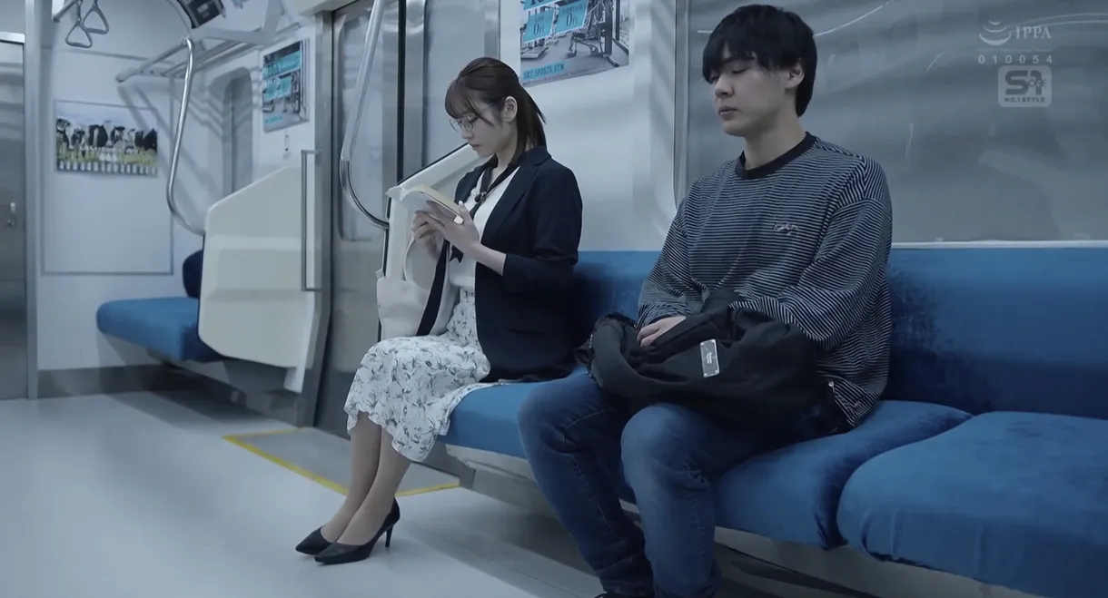 普段は物静かな文系の美女におち●ぽ調教されちゃう