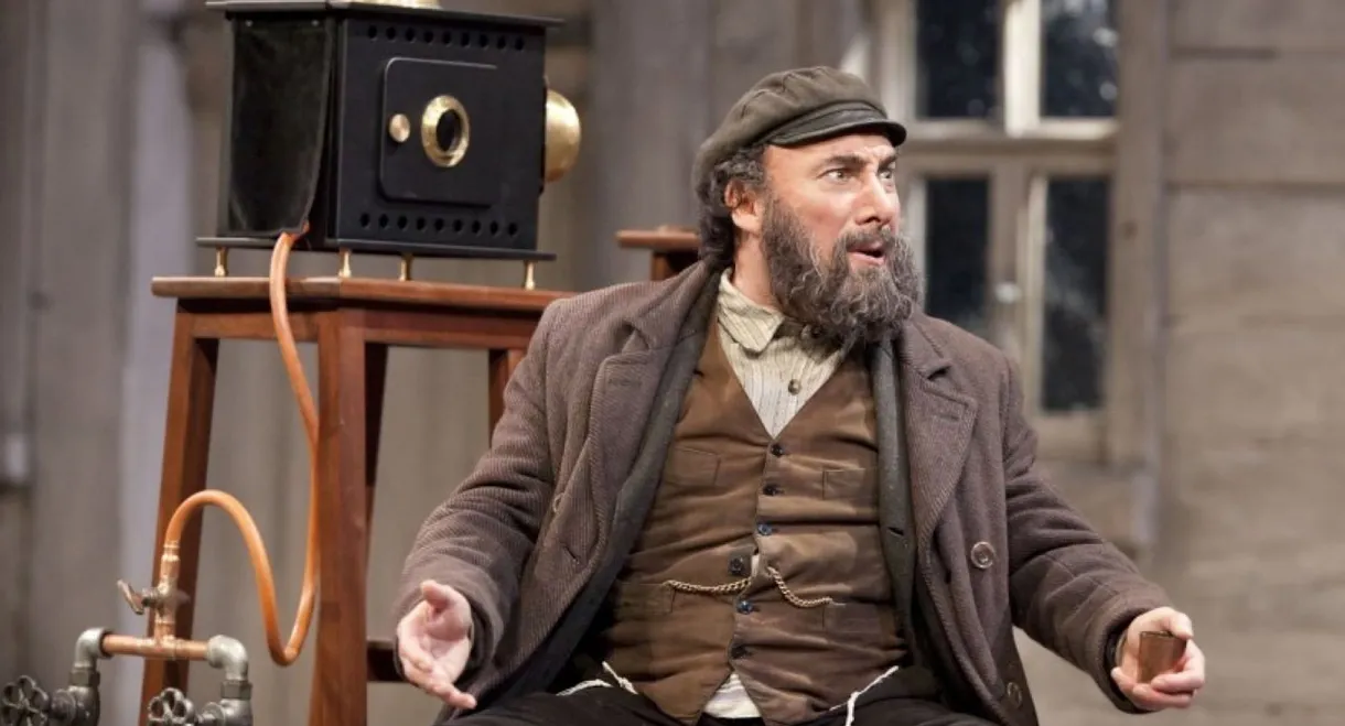 National Theatre Live: Travelling Light