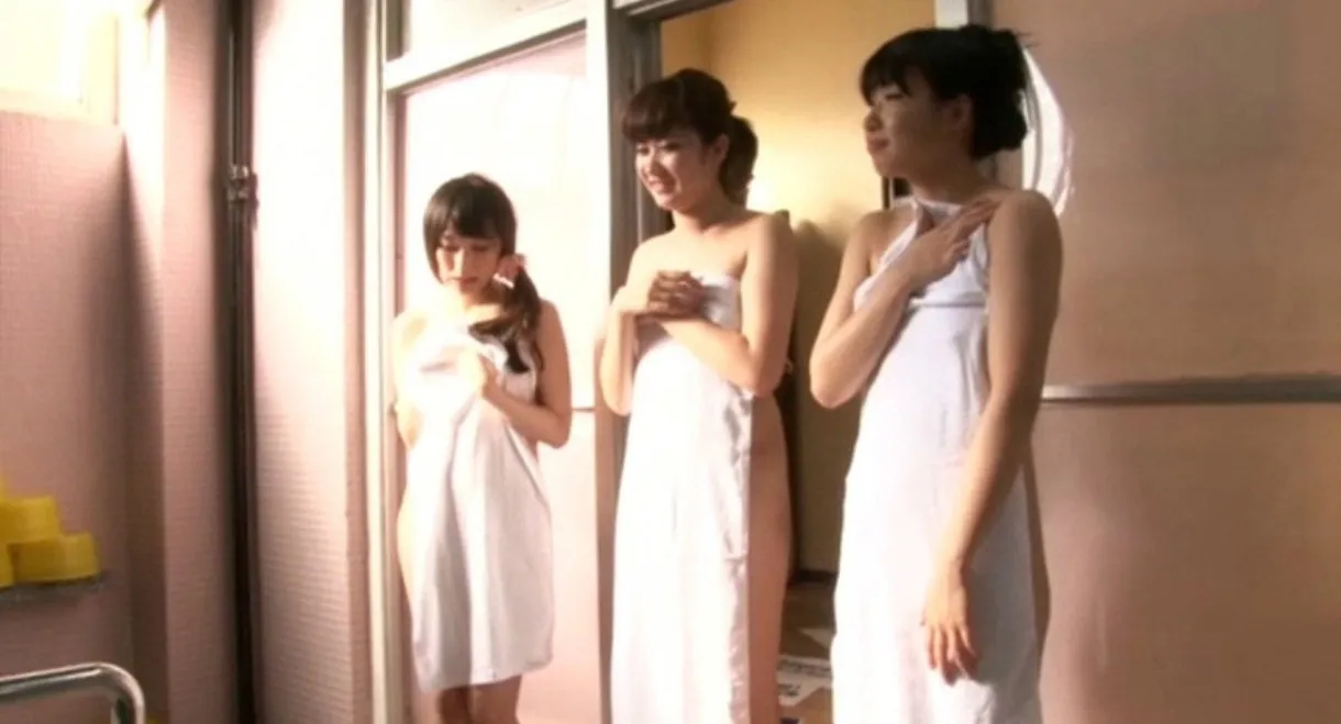 Beautiful Onsen Girl Wrapped Up in Only A Towel - Of Course It's an Onsen! As the Towel Gets Wet Her Hard Nipples Start to Show Driving the Regular Customers Crazy! Wild Lives at the Onsen! Game