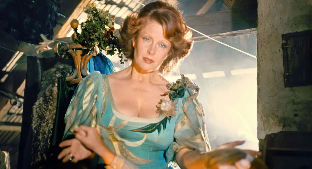 In an Old Manor House or The Independence of Triangles