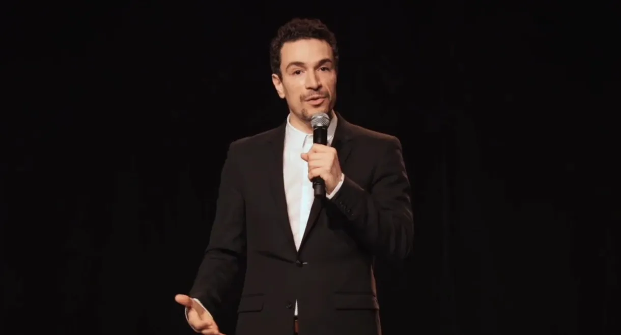 Yacine Belhousse joue son spectacle