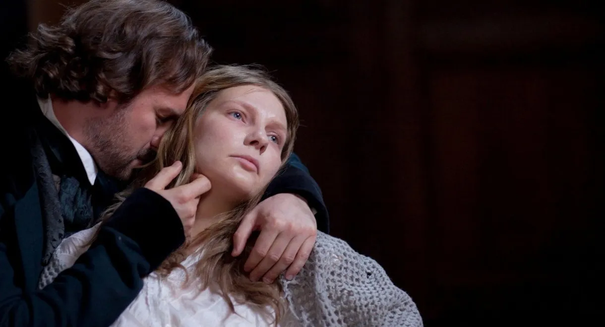 La Traviata: Love, Death & Divas