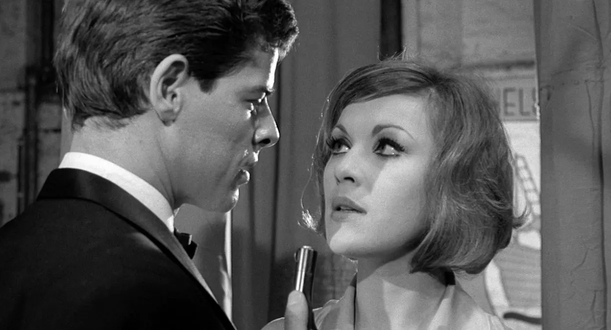 Mord for åbent tæppe