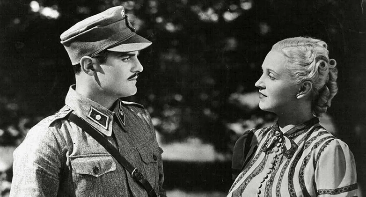 Serenaadi sotatorvella eli sotamies Paavosen tuurihousut