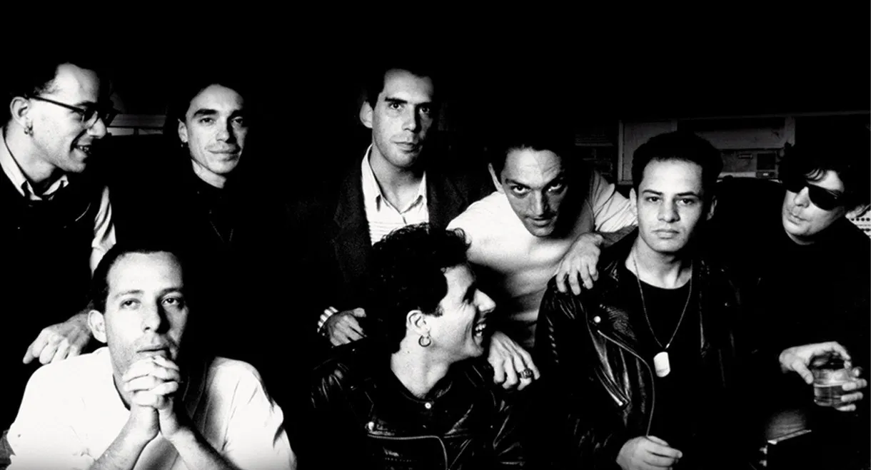 Titãs - A Vida Até Parece Uma Festa