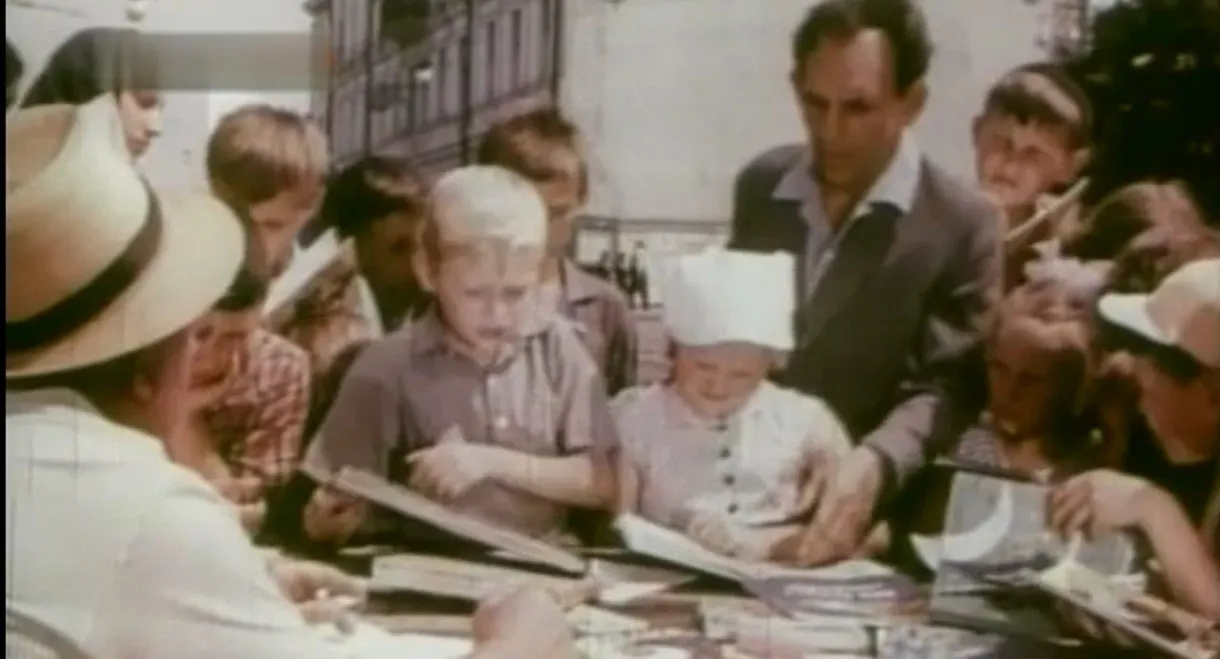 Attention! The Magician Is in the City!