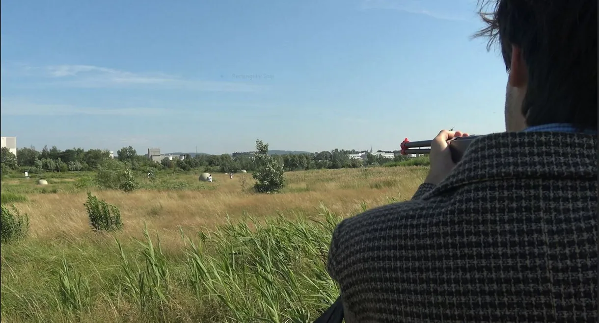 Juillet ou (Comment tuer du temps précieux)