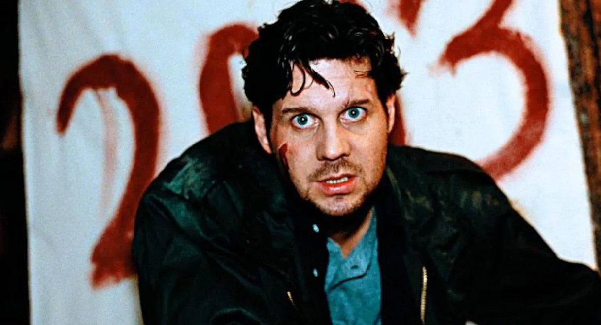 20:13 Mord im Blitzlicht