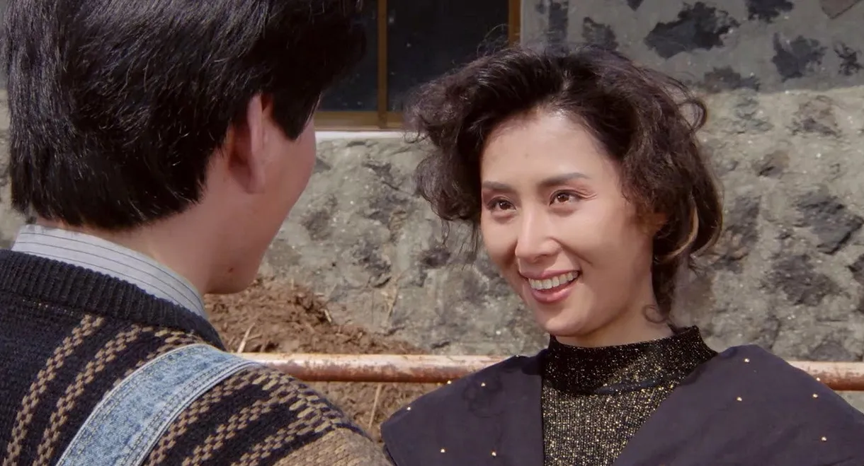 Women Like the Midnight Dew