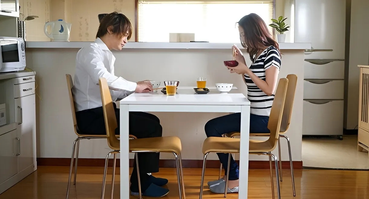 A Record of Being Continuously Embraced by My Husband's Subordinate While He Was Away for Several Days