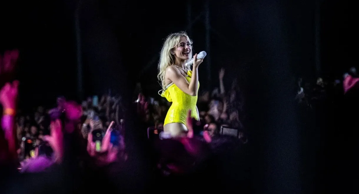 Sabrina Carpenter at Lollapalooza in Brazil
