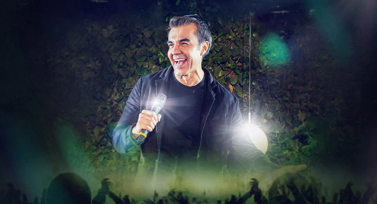 Adrián Uribe: Hecho en Casa