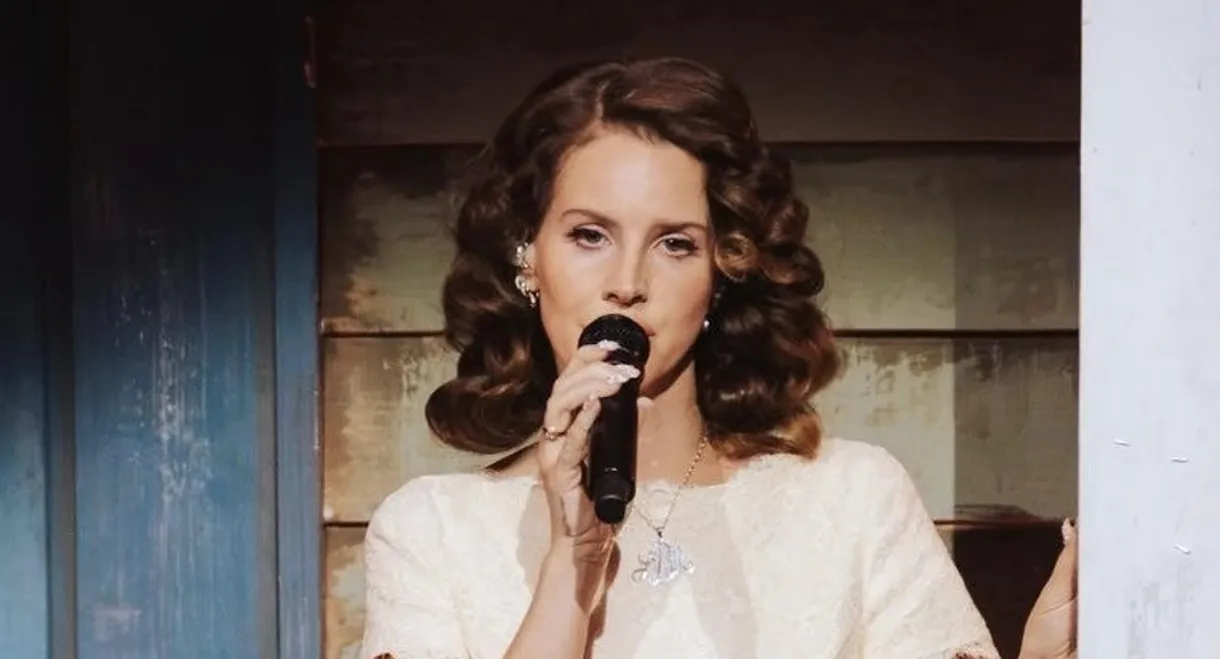 Lana Del Rey: Live at the Stagecoach Festival