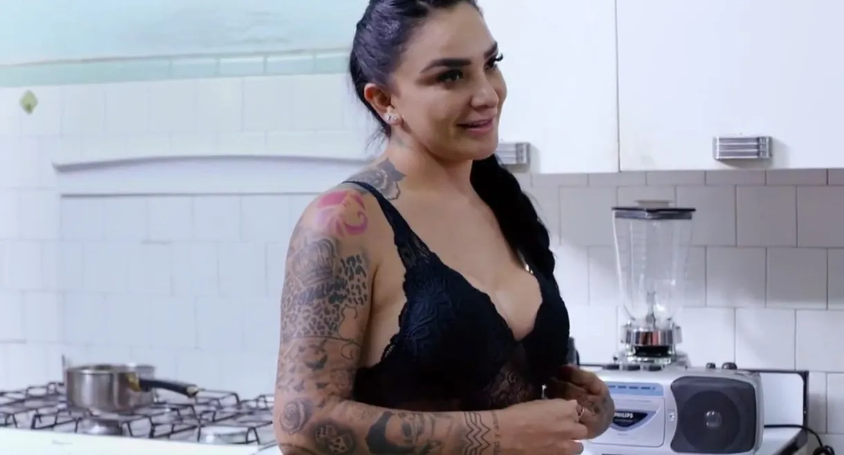 Las sirvientas calientes 8