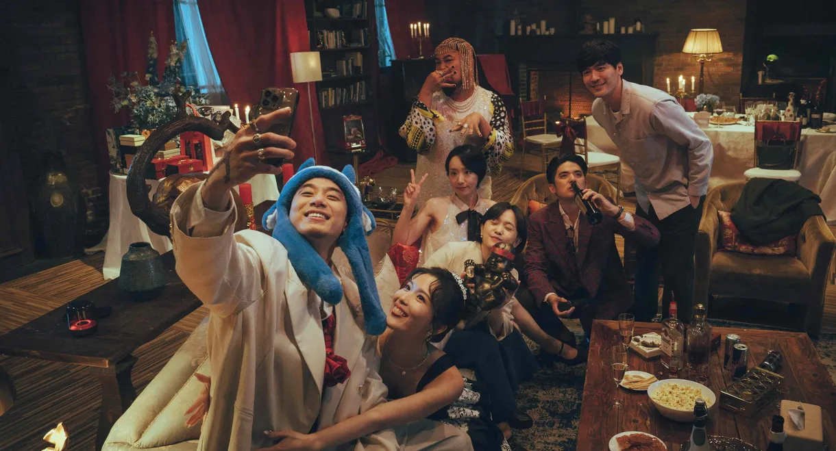 Hold to Death: Hand in Hand