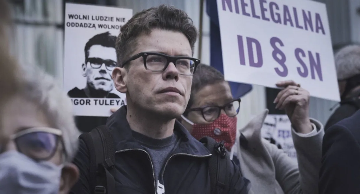 Judges Under Pressure