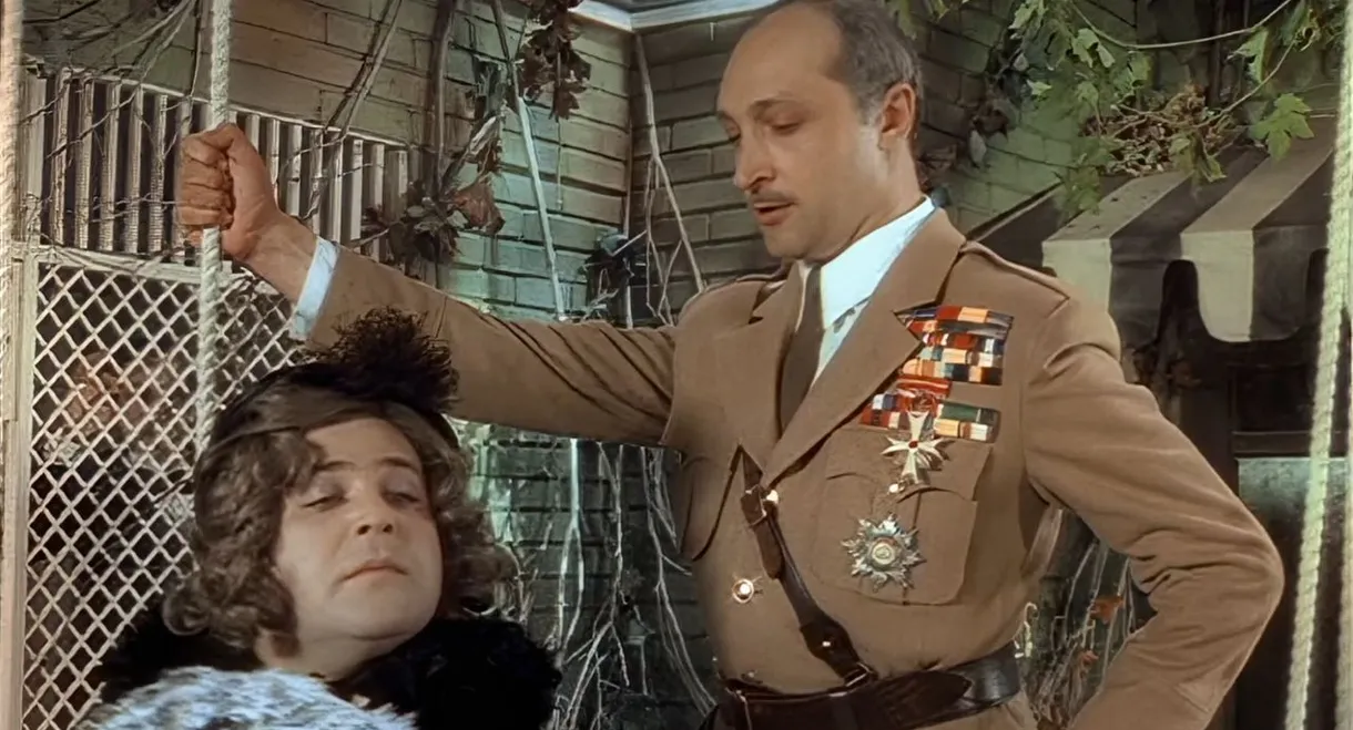 Hello, I'm Your Aunt!