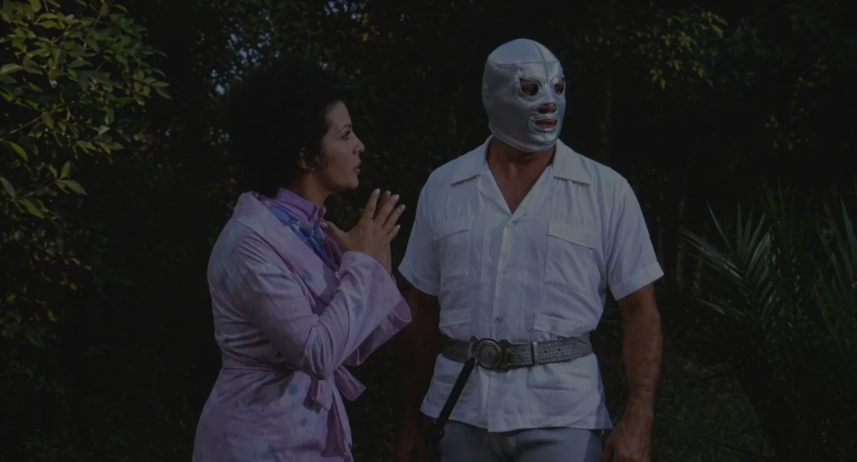 Santo in the Vengeance of the Mummy