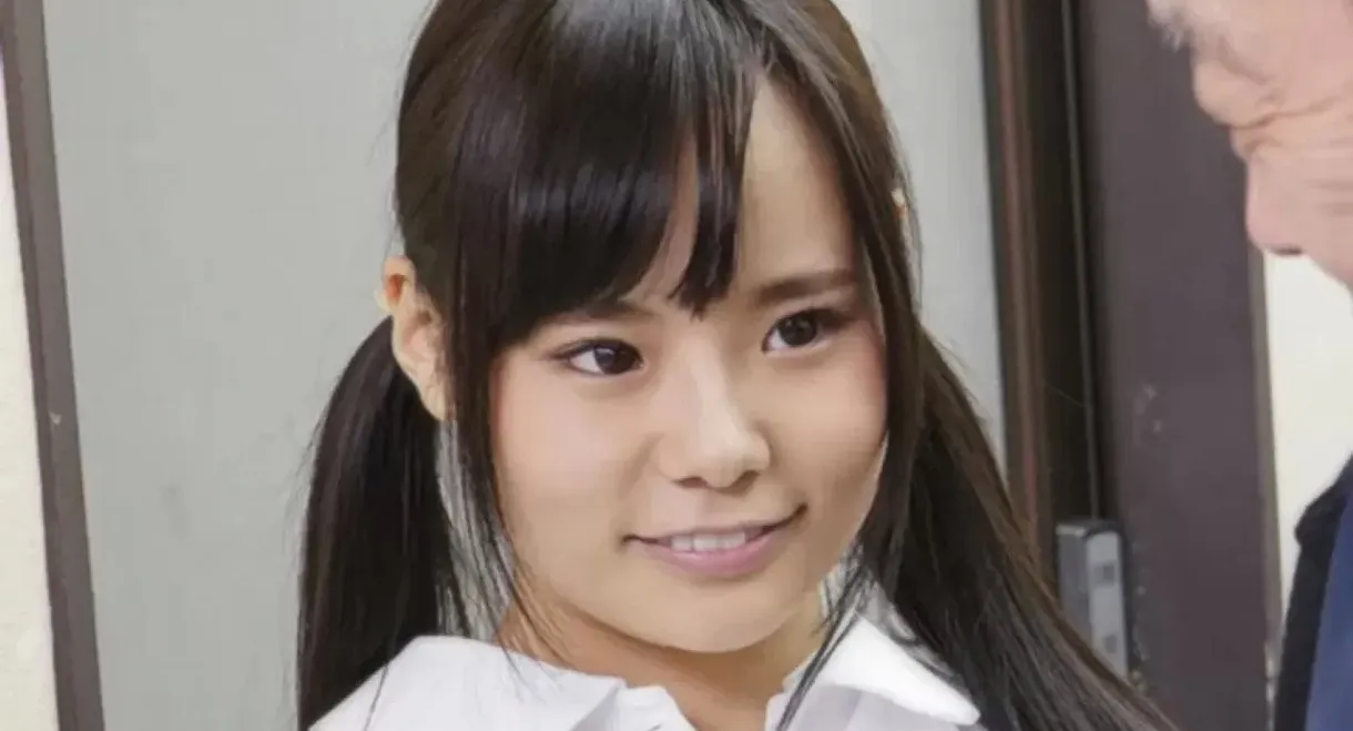 Daughter-in-law Who Can’t Resist Even when Played Around by Father and Grandfather Right Next to Bathhouse Men