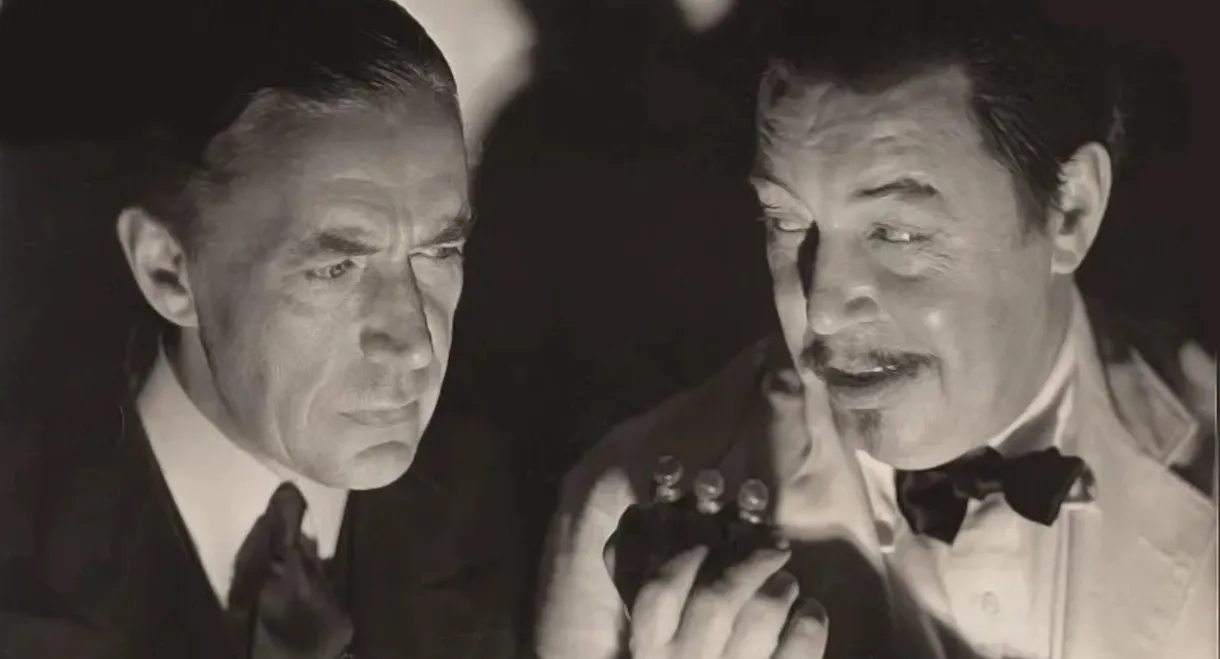 Charlie Chan Carries On