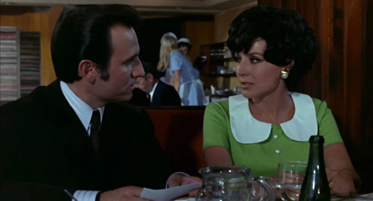 Relaciones casi públicas