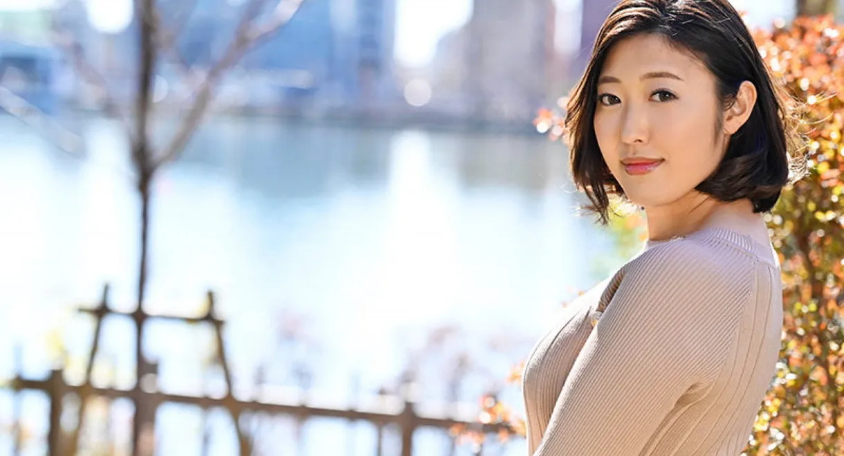 JUL-619 When I Went Back To My Hometown I Found Out The Girl I Used To Like Is Now A Married