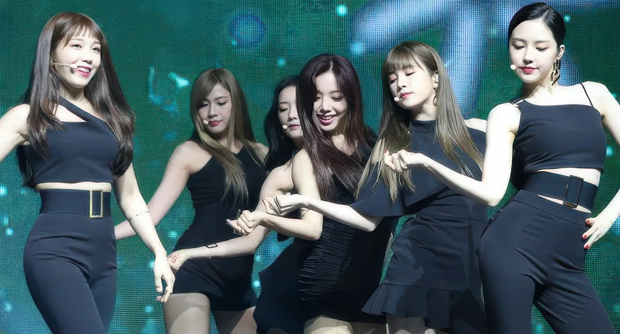 2019 Pink Collection: Red & White