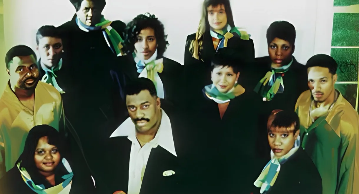 The New Life Community Choir Featuring John P. Kee: Strength