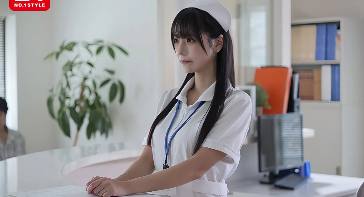 布団の中で患者には逆らわない従順ナースさんに射精まで世話させた