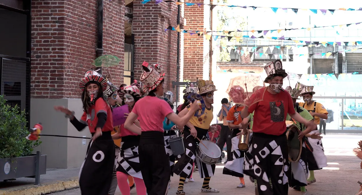 Debajo de Esas Galeras