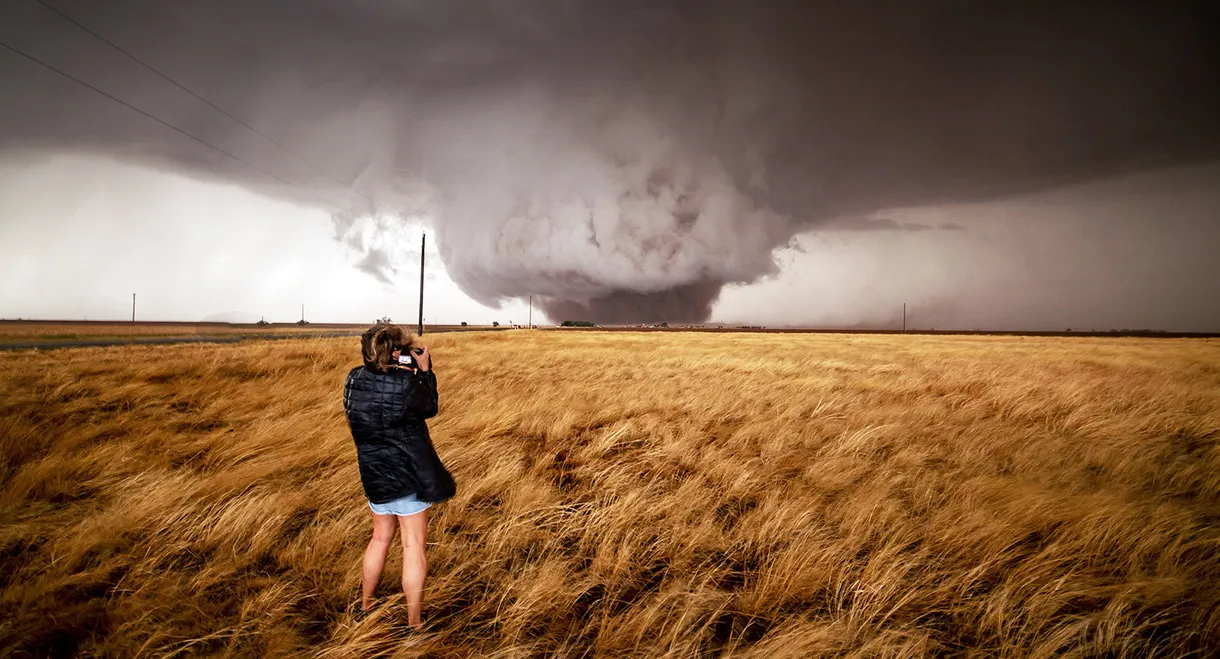 The Chasers of Tornado Alley: Touching the Sky