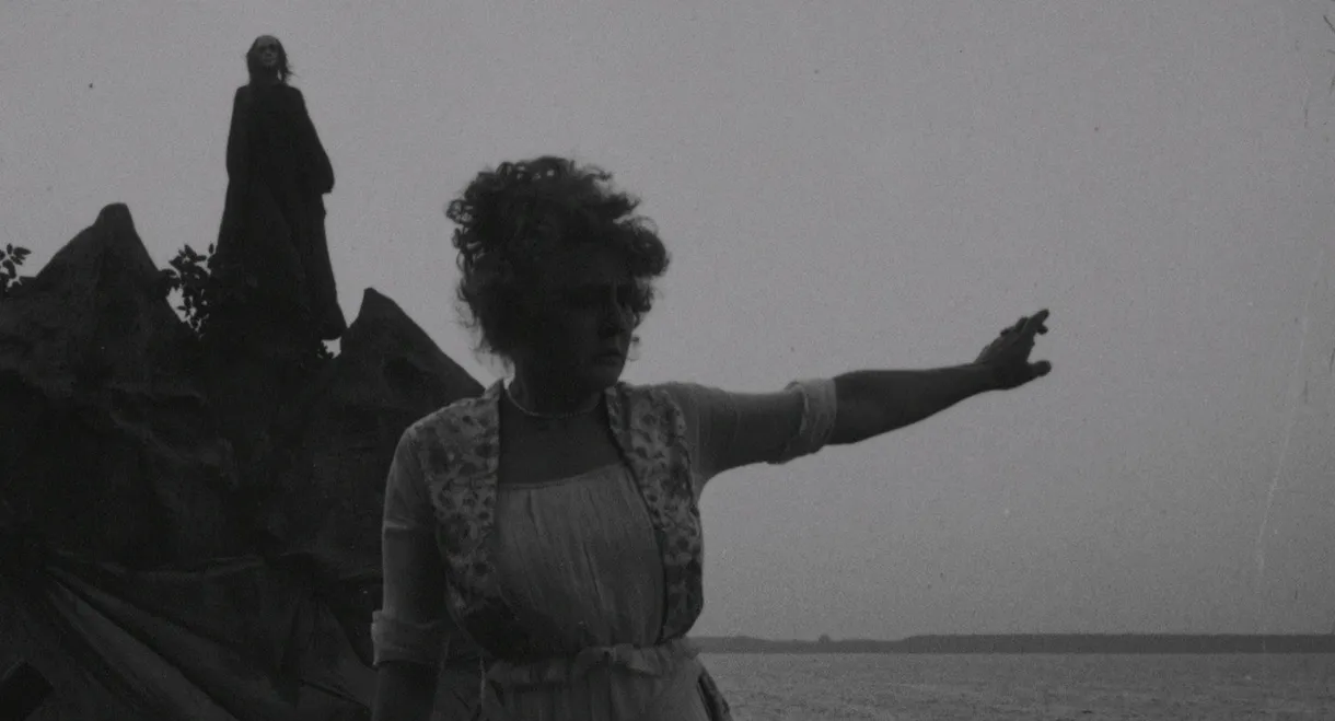 Hilde Warren and Death