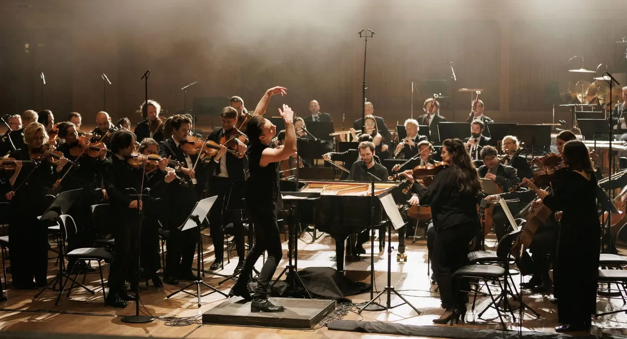 Teodor Currentzis conducts Brahms and Mahler